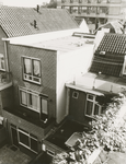 861981 Gezicht op de achterzijden van de panden Willemstraat 34 (rechts)-36 in Wijk C te Utrecht, die gerenoveerd zijn.